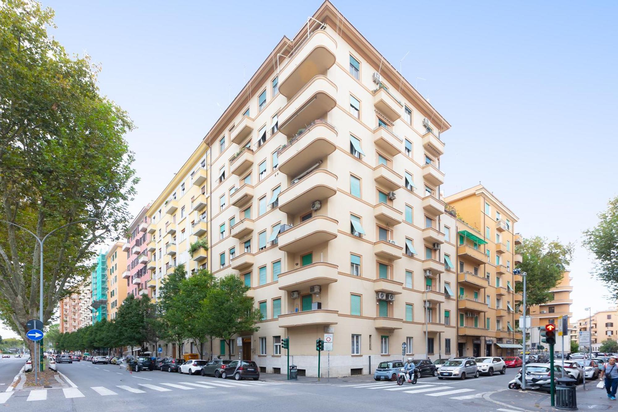 Clodia 5 By In Roma